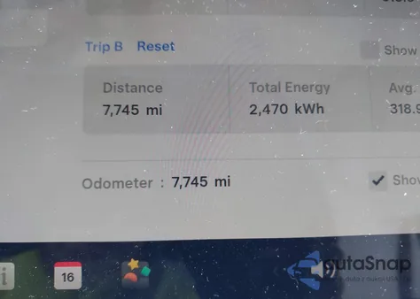 2024 Tesla Model 3 Performance All-Wheel Drive z USA, uszkodzony, nr VIN 5YJ3E1ETXRF843919